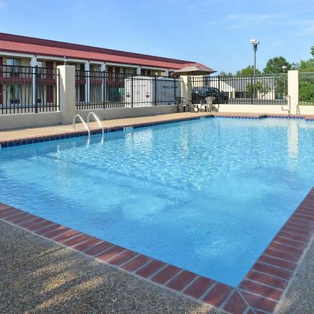 Americas Best Value Inn Tupelo Barnes Crossing Kültér fotó