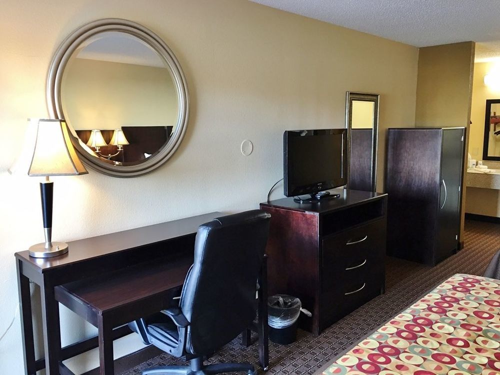 Americas Best Value Inn Tupelo Barnes Crossing Szoba fotó