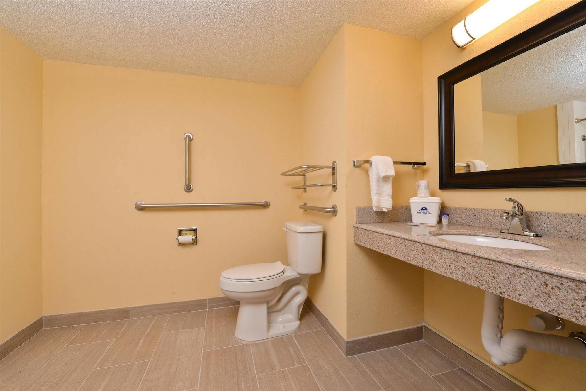 Americas Best Value Inn Tupelo Barnes Crossing Kültér fotó